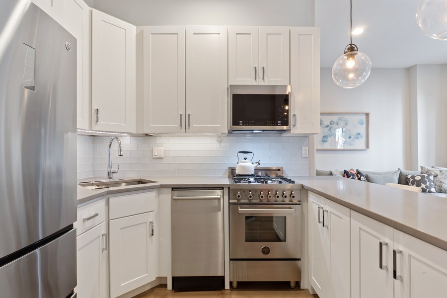 35 East 10th Street, Unit 5E Manhattan, NY 10003 - Photo 3 of 7
