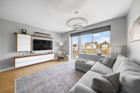$1,195,000 | 5 West 127th Street, Unit PHB | Central Harlem