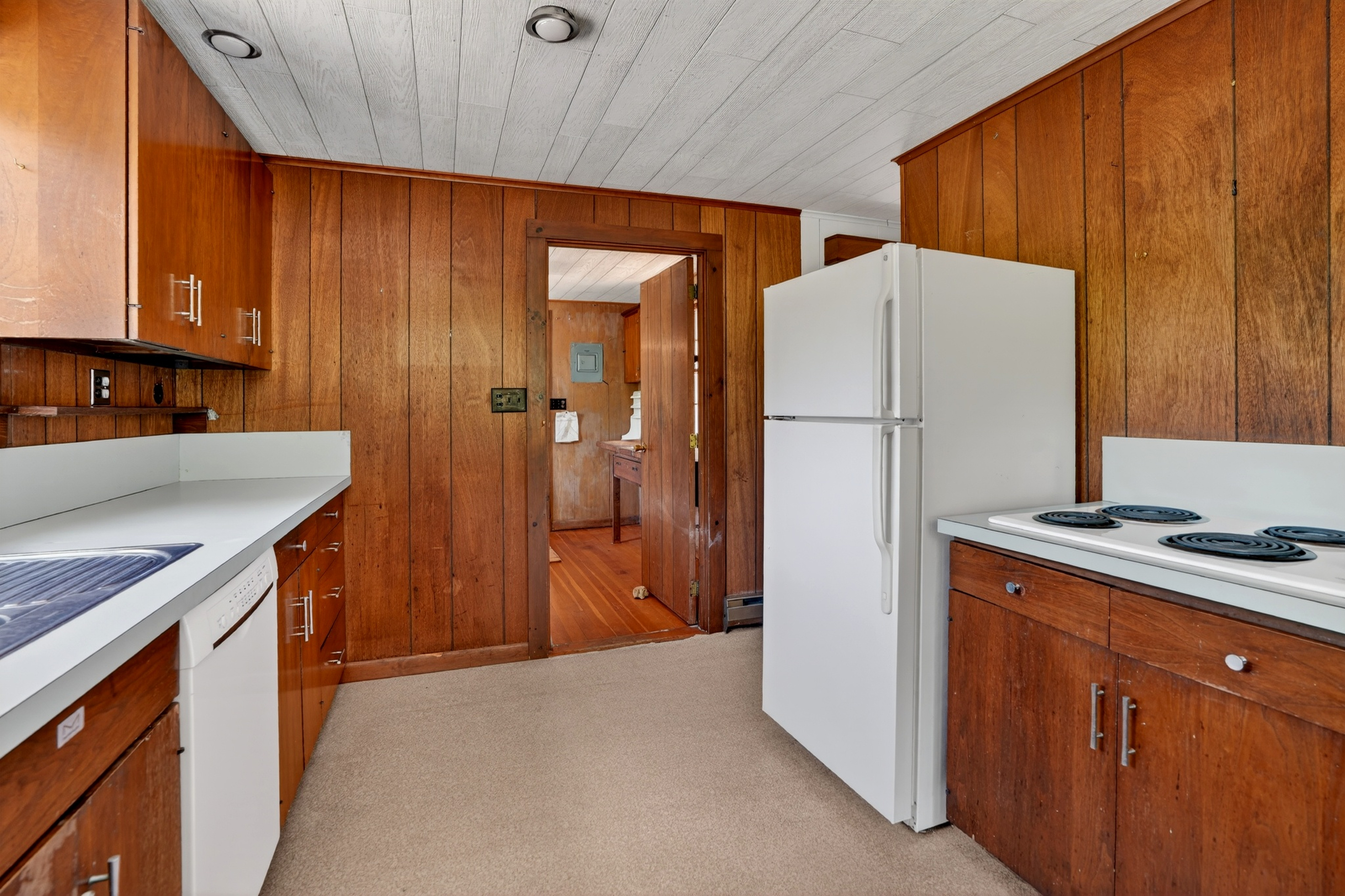 132 S Road Chilmark, MA 02535 - Photo 15 of 44