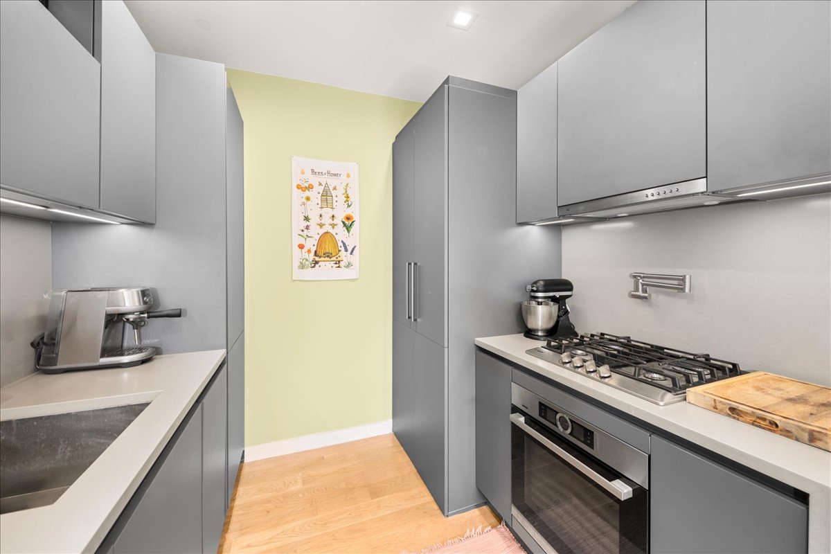 171 Devoe Street, Unit 4F Brooklyn, NY 11211 - Photo 6 of 12