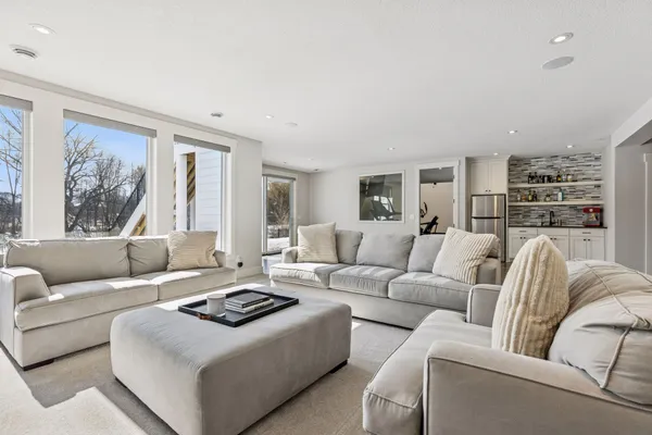 $1,850,000 | 16865 46th Avenue North, Plymouth, MN 55446