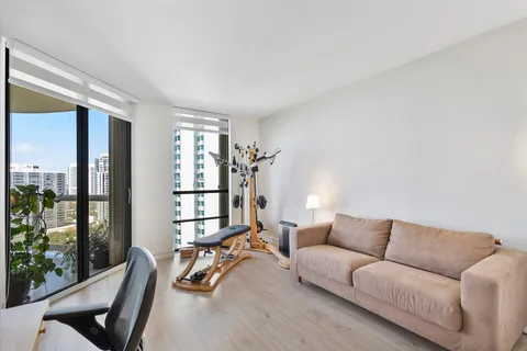 $629,000 | 20191 East Country Club Drive, Unit 1903, Aventura, FL 33180