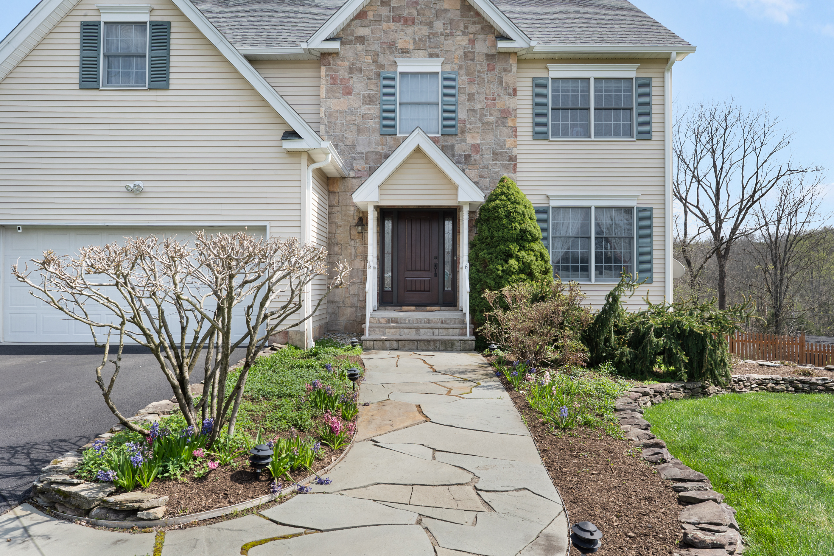 6 Ridge Road Frenchtown, NJ 08825 - Photo 2 of 25