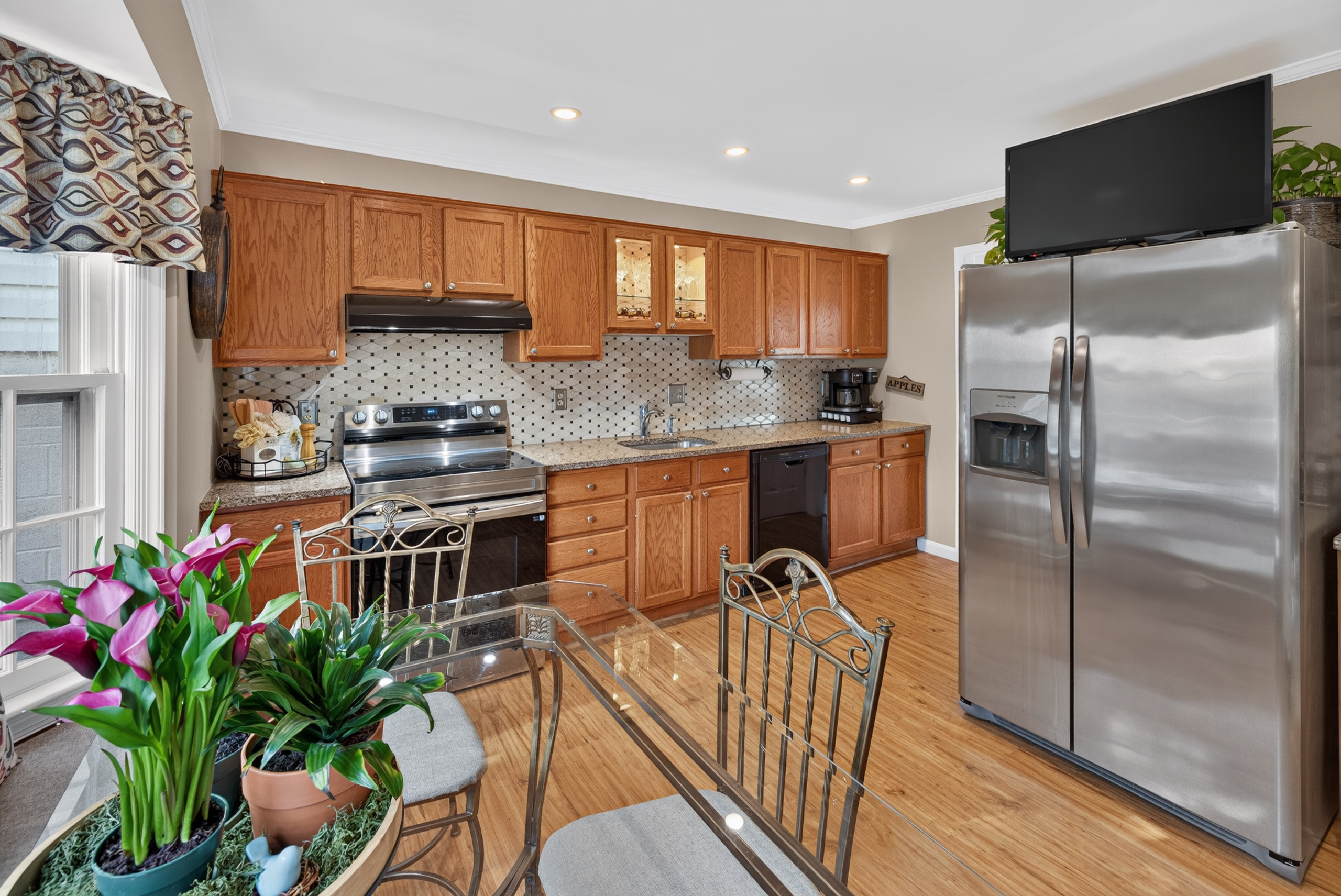 7901 Laural Valley Way Springfield, VA 22153 - Photo 12 of 53