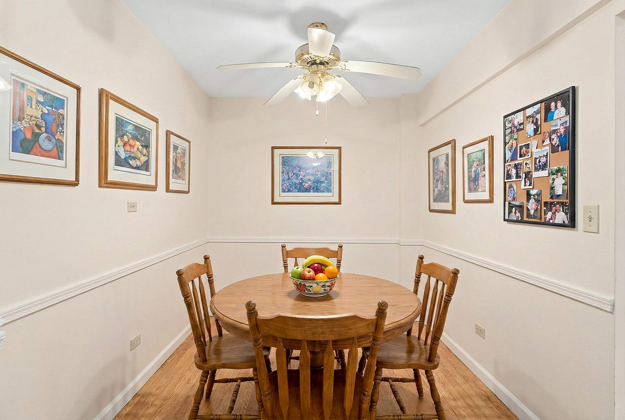 3210 Arlington Avenue, Unit 3D Bronx, NY 10463 - Photo 4 of 24 a view of a dining room with furniture and chandelier