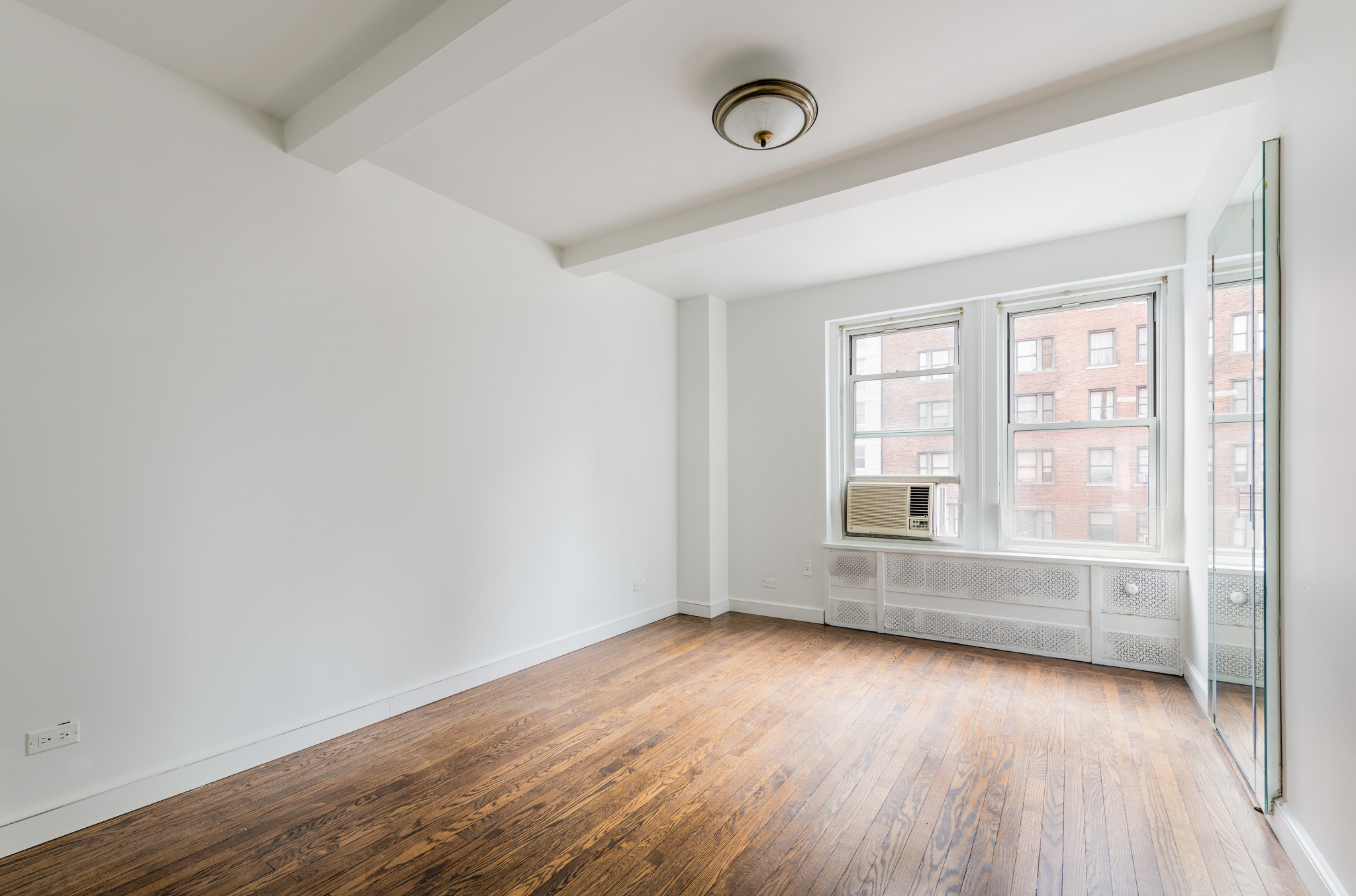 433 West 34th Street, Unit 10G Manhattan, NY 10001 - Photo 4 of 11