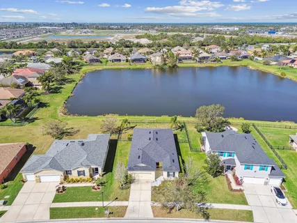 $385,000 | 5108 Butterfly Shell Drive, Apollo Beach, FL 33572
