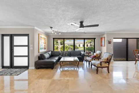 $1,795,000 | 7430 Southwest 142nd Terrace, Palmetto Bay, FL 33158
