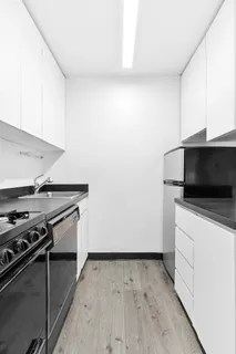 $415,000 | 411 East 57th Street, Unit 14F | Sutton Place