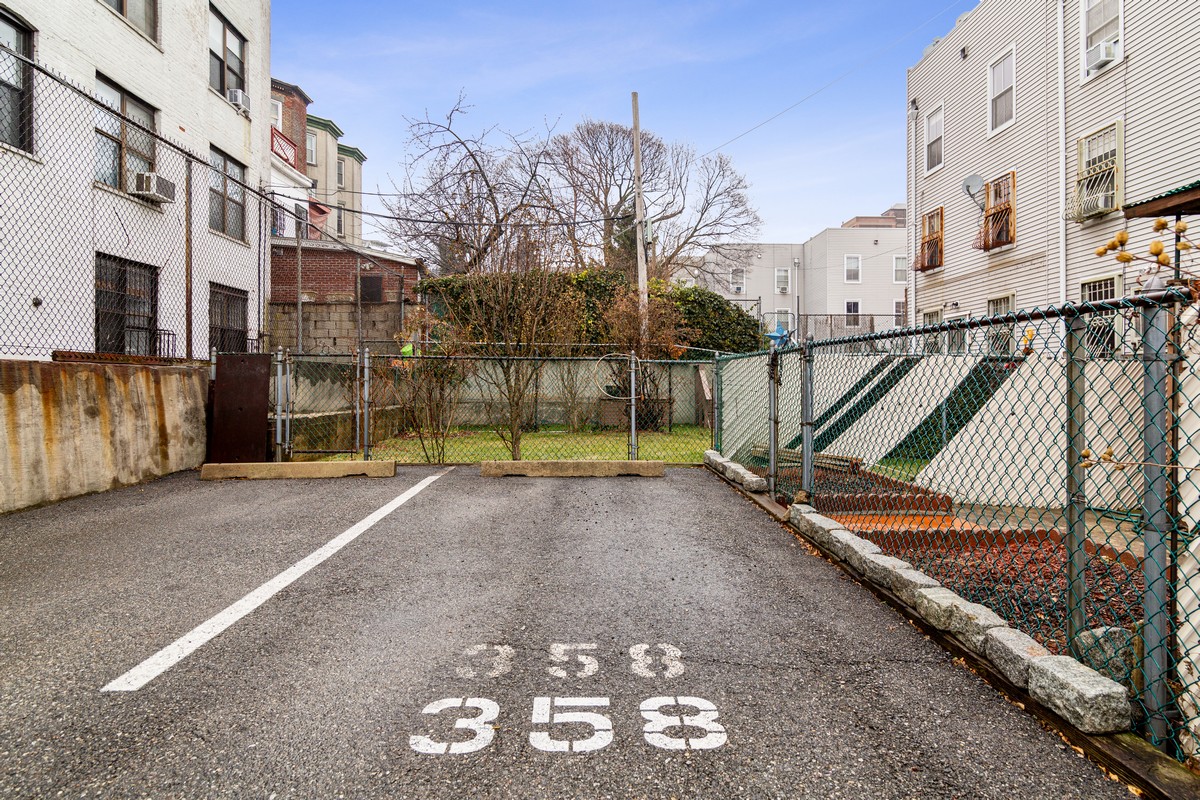 358 Cumberland Street Brooklyn, NY 11238 - Photo 7 of 14