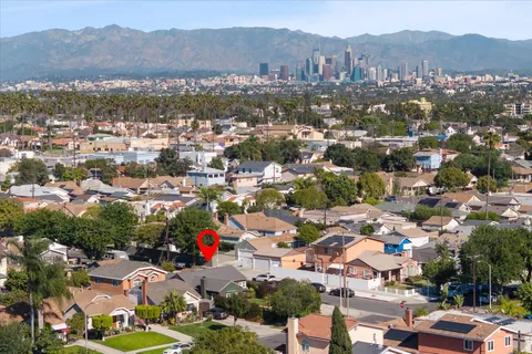 $1,295,000 | 3903 West 59th Place, Los Angeles, CA 90043