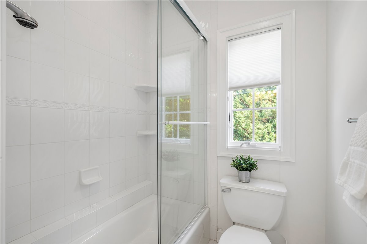 8413 Rapley Ridge Lane Potomac, MD 20854 - Photo 46 of 83