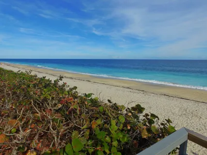 $350,000 | 5300 Highway A1A, Unit 401, Vero Beach, FL 32963
