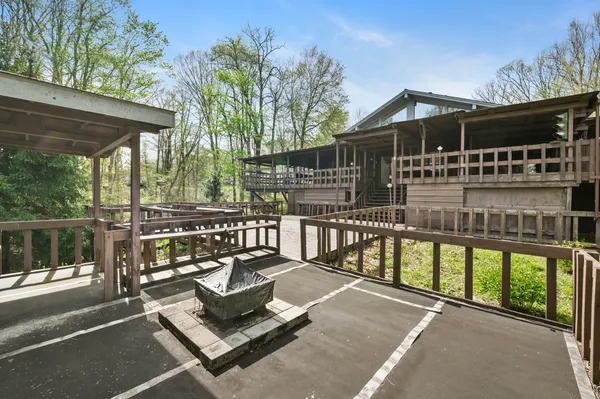 $389,000 | 3132 Lake Road, New Castle, PA 16102