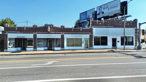 $550,000 | 5464 Gravois Avenue, St. Louis, MO 63116