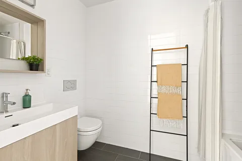 $1,095,000 | 40 Huntington Street, Unit 2C | Red Hook