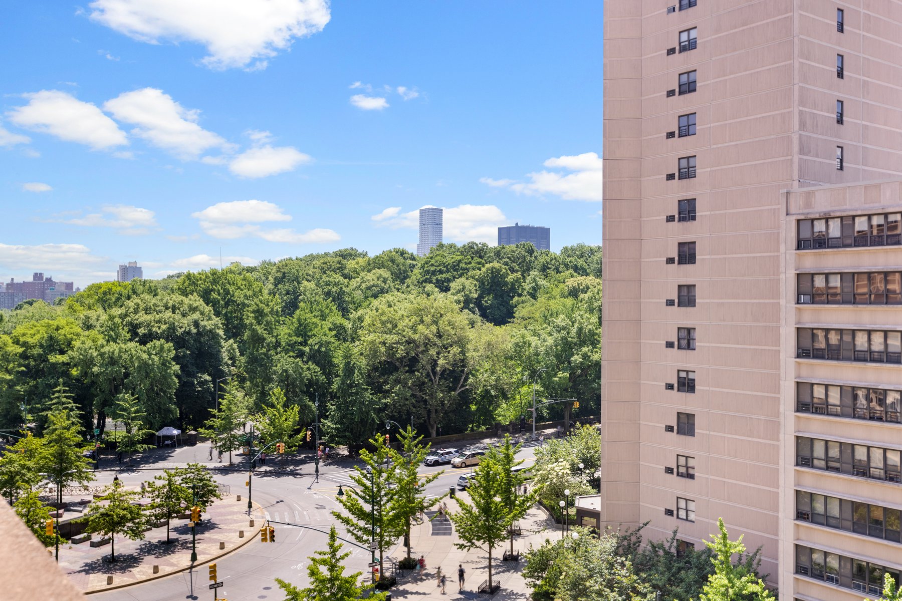 301 West 110th Street, Unit 7M Manhattan, NY 10026 - Photo 7 of 8