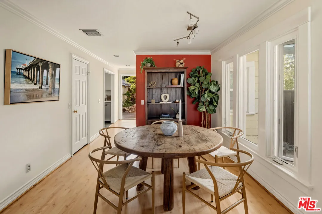 $1,650,000 | 703 Boccaccio Avenue, Venice, CA 90291