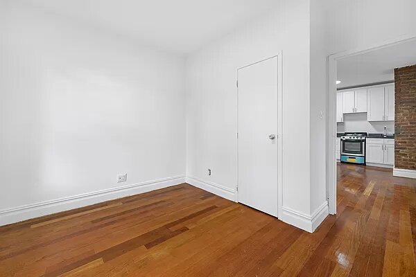 214 East 82nd Street, Unit 28 Manhattan, NY 10028 - Photo 4 of 5