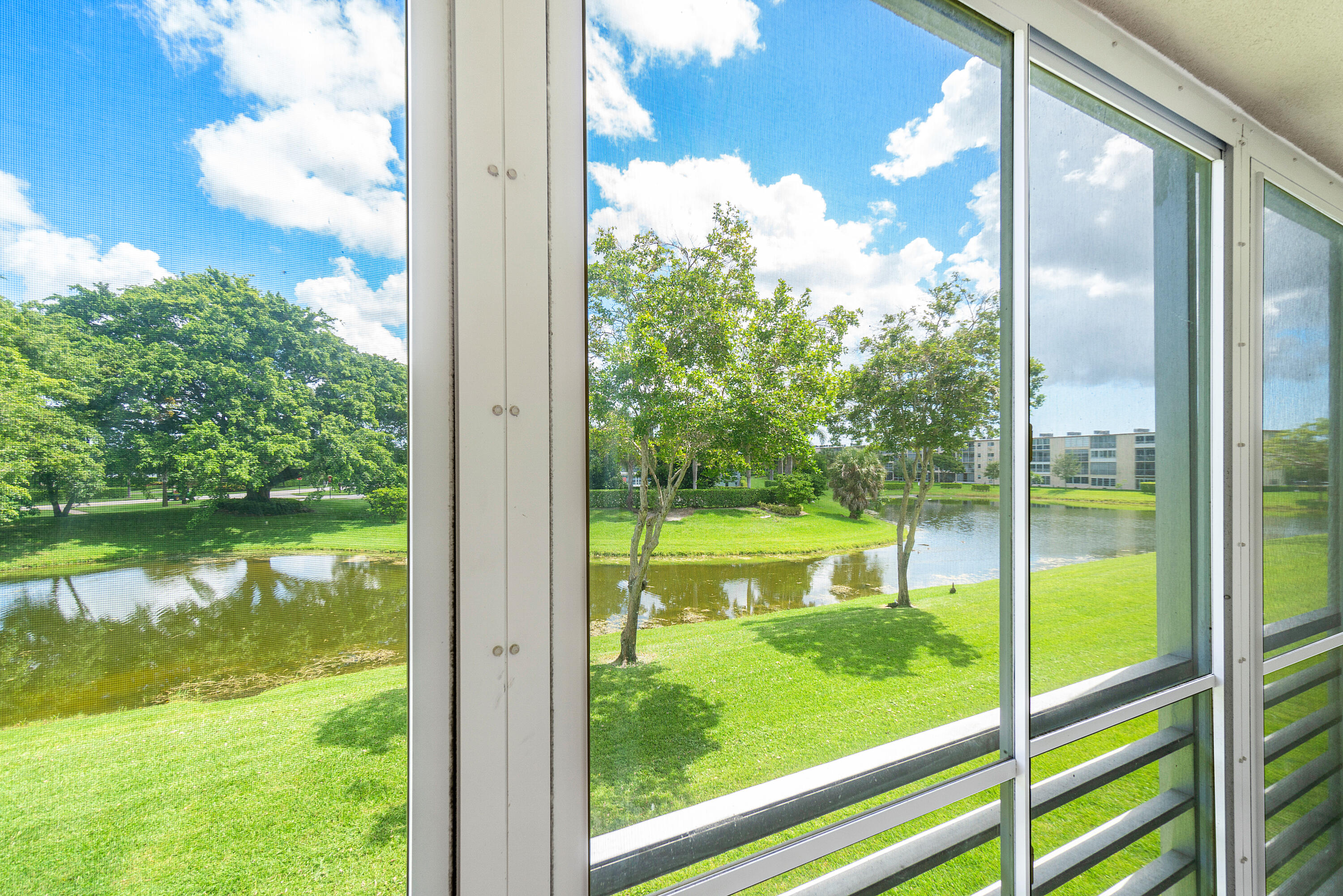 2046 Rexford Drive, Unit C Boca Raton, FL 33434 - Photo 18 of 32