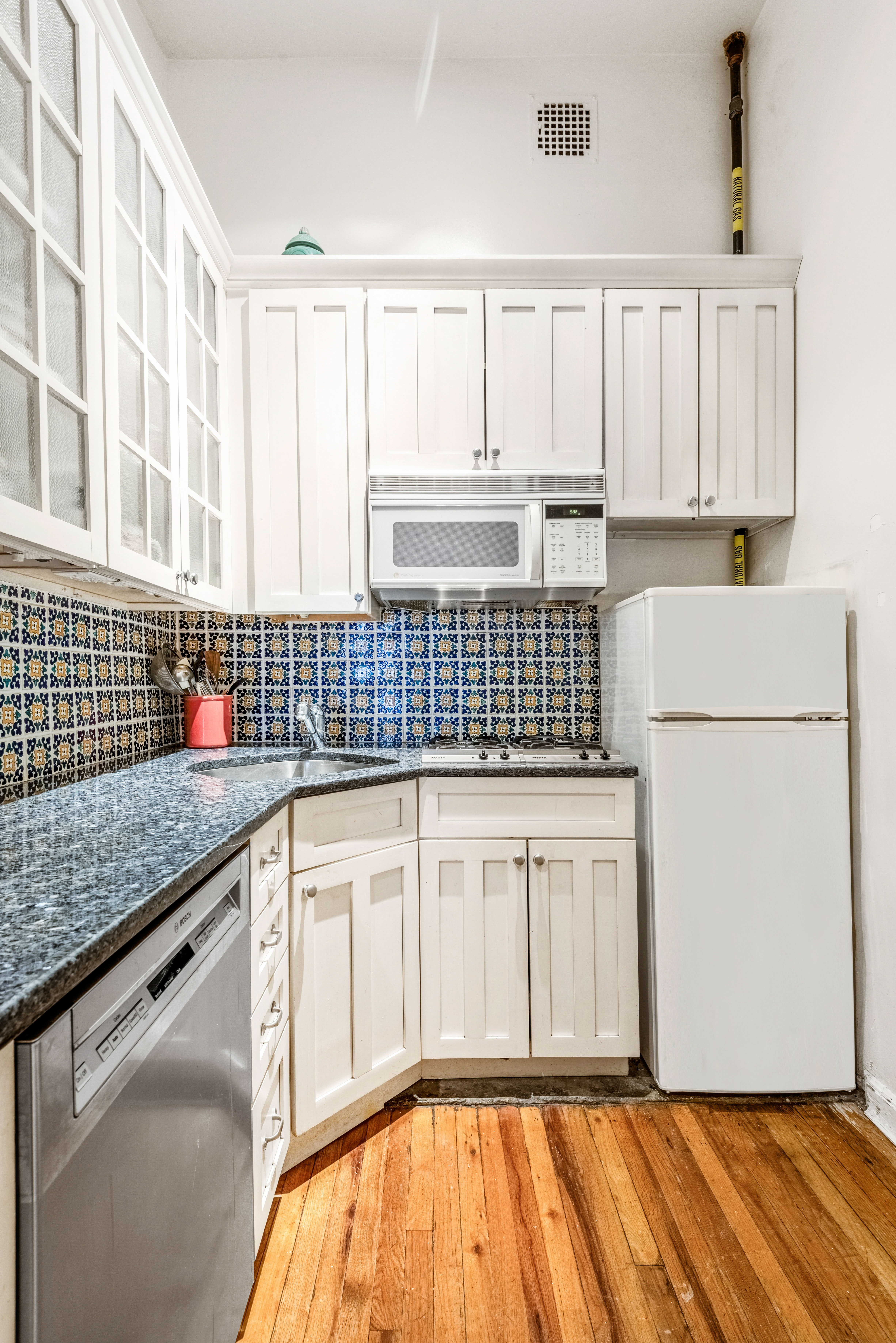 134 West 82nd Street, Unit 2D Manhattan, NY 10024 - Photo 5 of 12