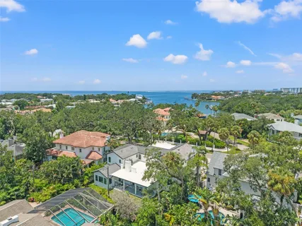 $4,349,000 | 804 Idlewood Drive, Tampa, FL 33609