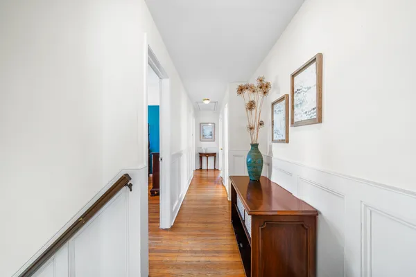 $725,000 | 6 Cypress Lane, Berwyn, PA 19312