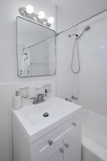 $420,000 | 411 East 57th Street, Unit 7C | Sutton Place