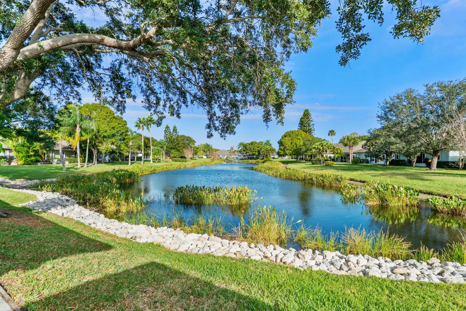 $260,000 | 250 Hawthorne Lane, Vero Beach, FL 32962