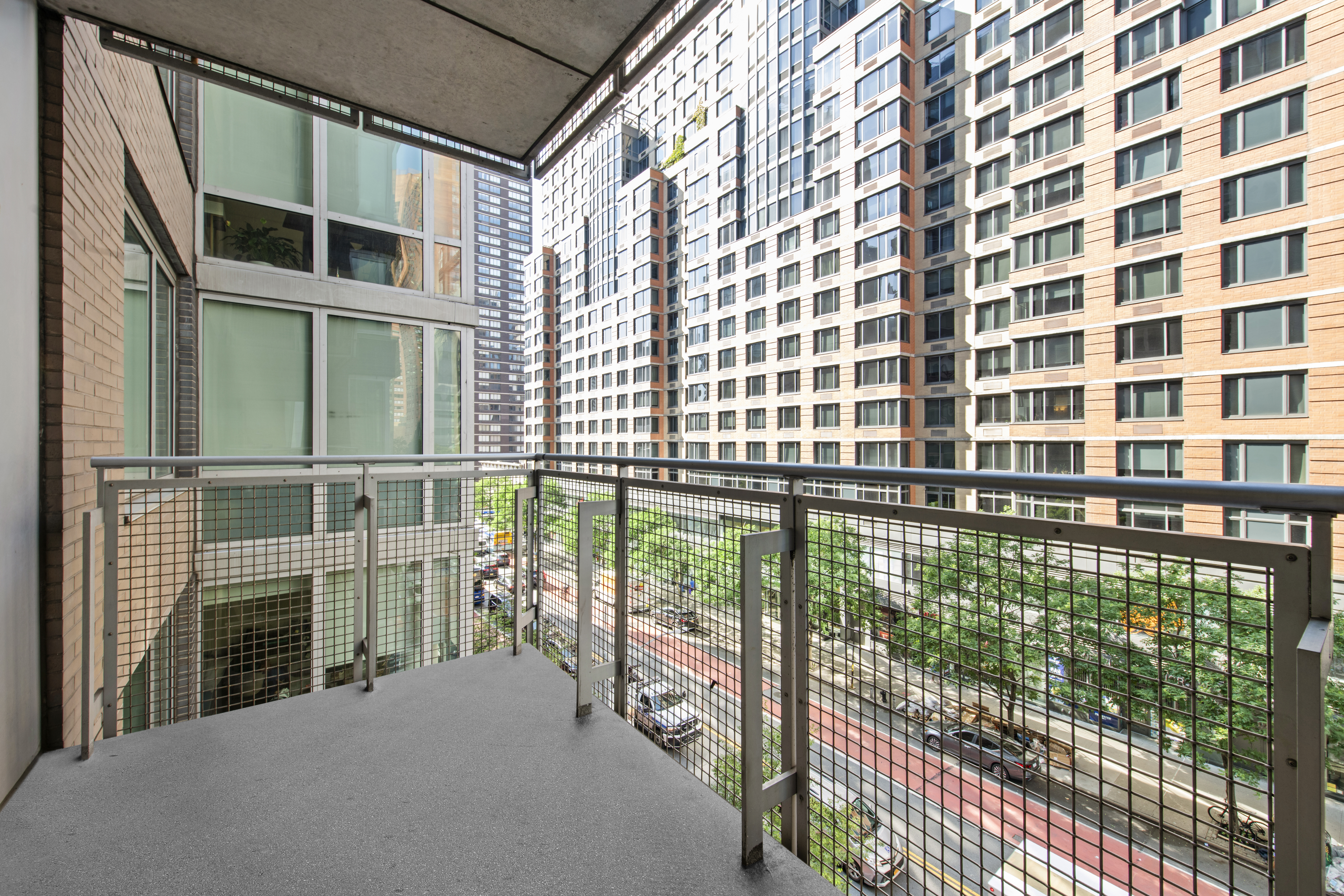 225 East 34th Street, Unit 5E Manhattan, NY 10016 - Photo 11 of 23 a view of a balcony