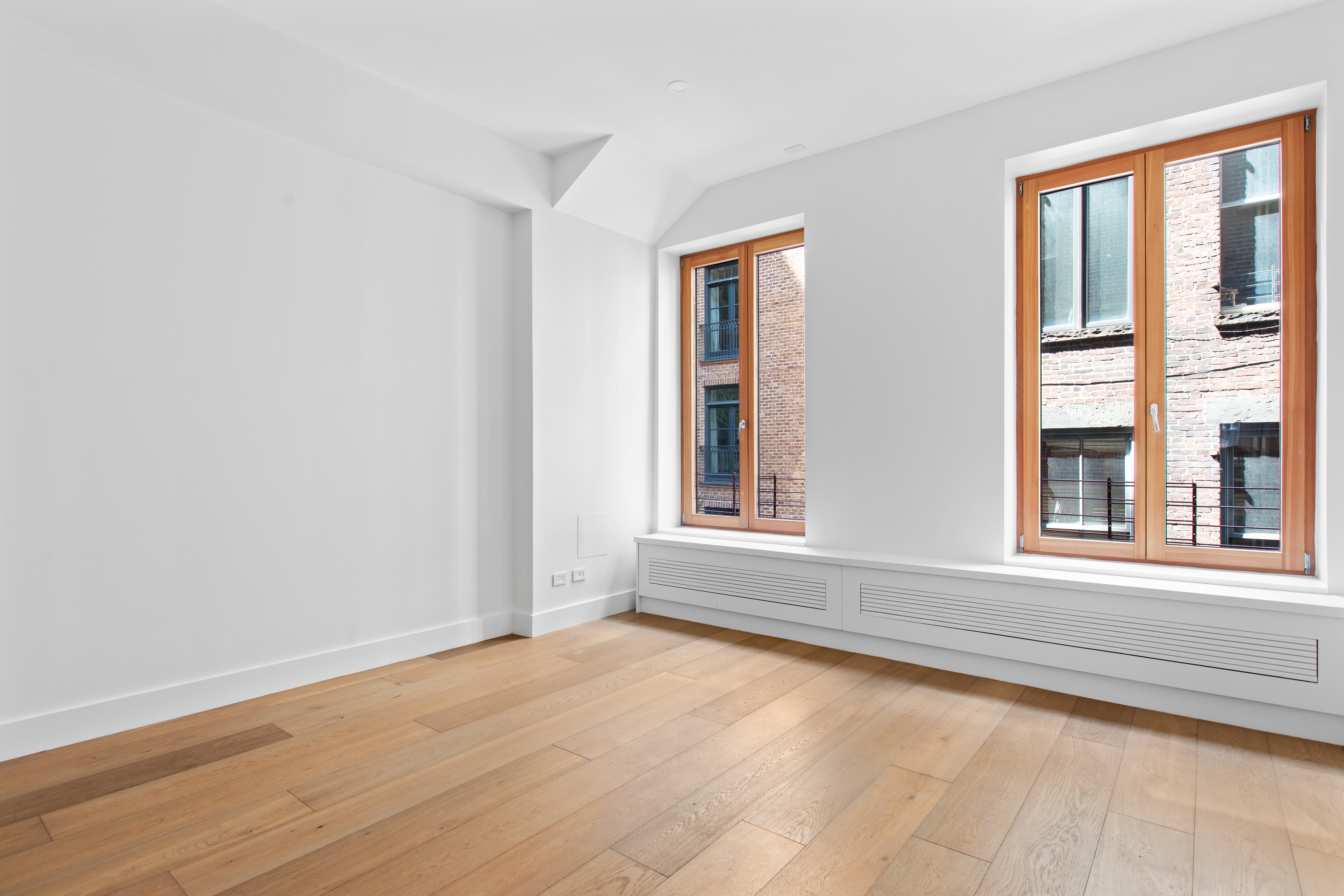 186 Franklin Street, Unit 2 Manhattan, NY 10013 - Photo 7 of 16