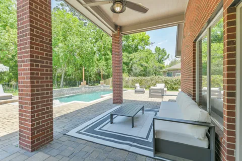 $715,000 | 14107 Hunters Lake Way, Houston, TX 77044