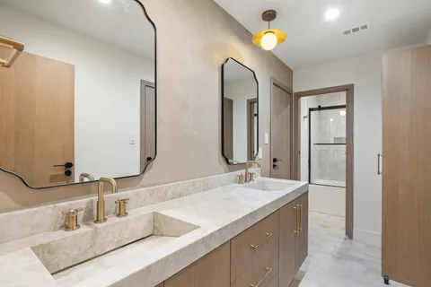 $3,400,000 | 1513 Flintridge Road, West Lake Hills, TX 78746