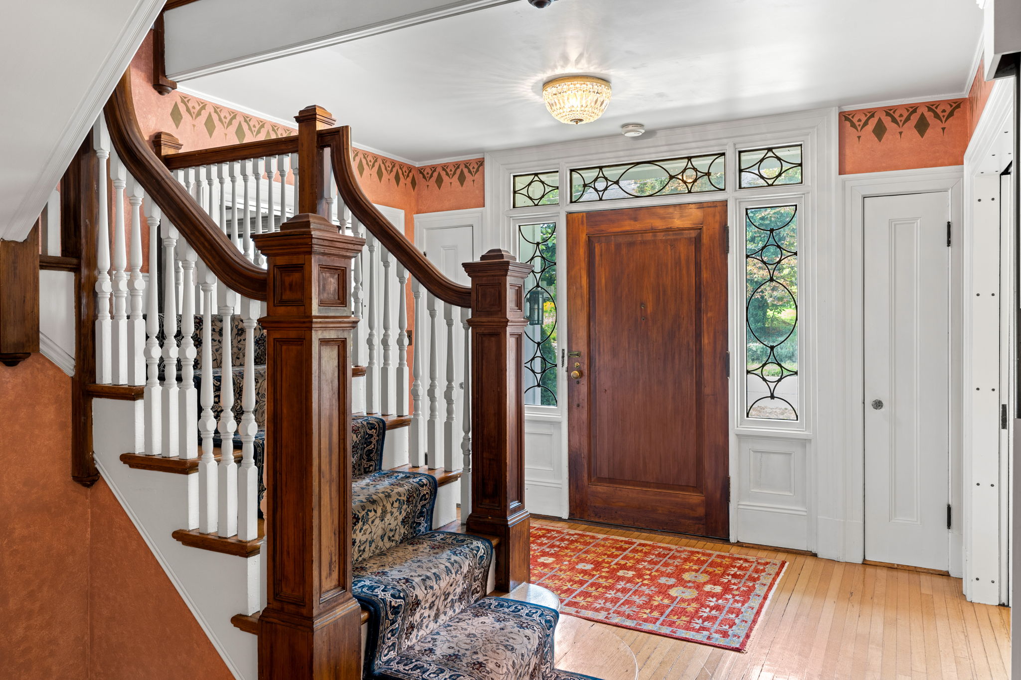 64 Woburn Street Reading, MA 01867 - Photo 5 of 56