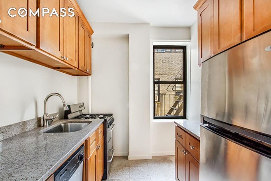 145 East 22nd Street, Unit 1H Manhattan, NY 10010 - Photo 2 of 16