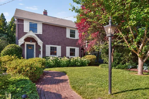 $2,100,000 | 4607 Norwood Drive, Chevy Chase, MD 20815