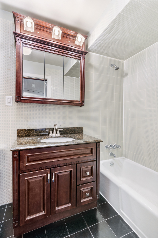 496 11th Street, Unit 4 Brooklyn, NY 11215 - Photo 5 of 11