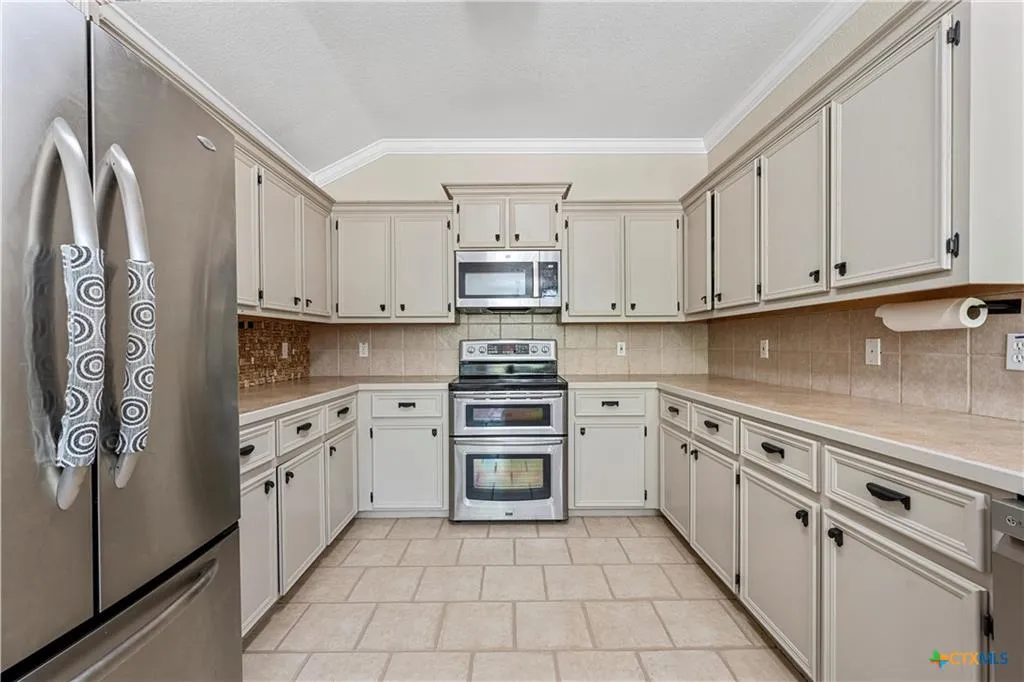 $453,000 | 905 North 1st Street, Nolanville, TX 76559