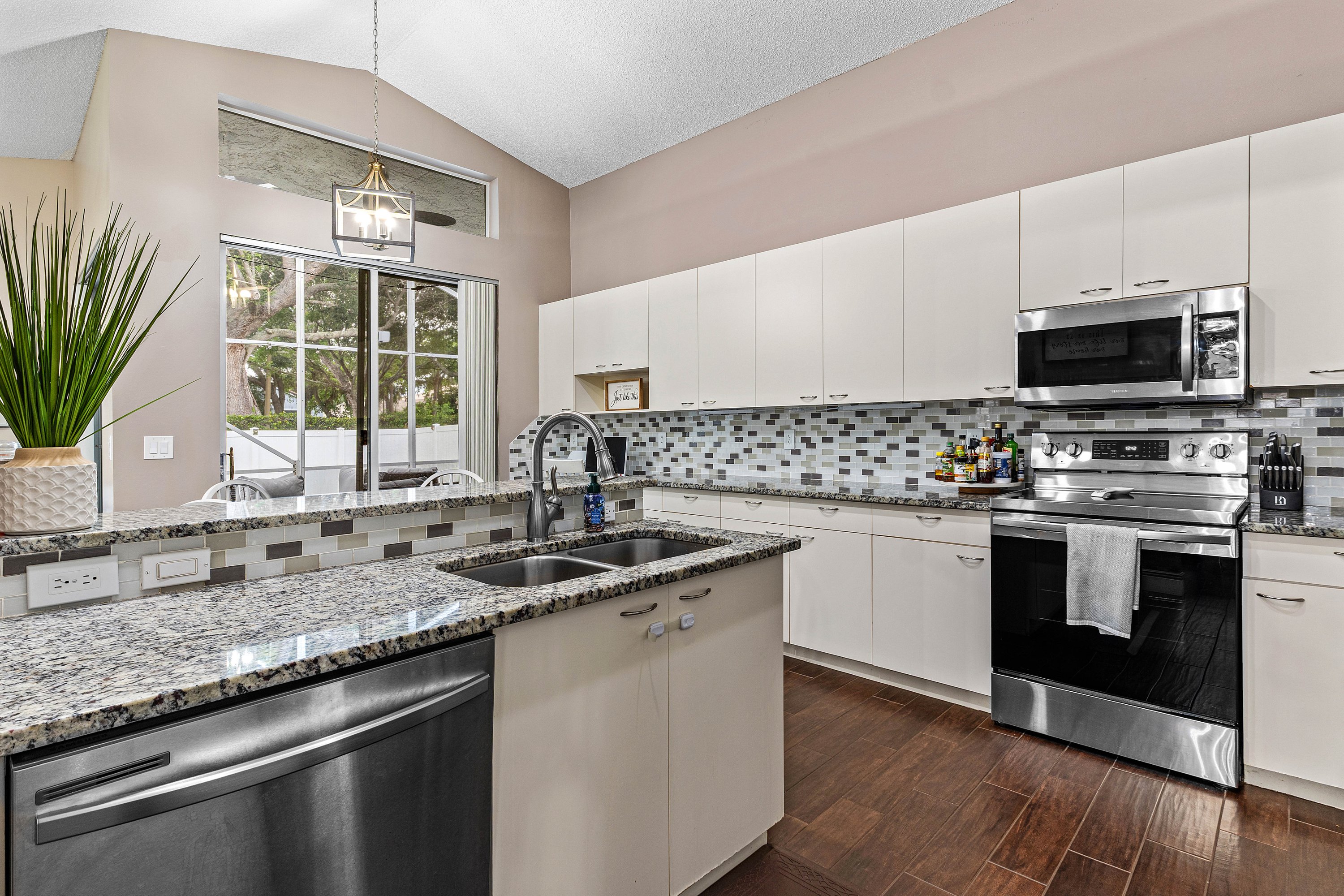 6731 Ashburn Road Lake Worth, FL 33467 - Photo 15 of 41