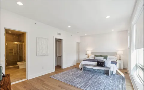 $810,000 | South Howard Street, Philadelphia, PA 19147