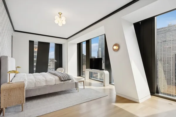 $37,500 | 53 West 53rd Street, Unit 52B | Midtown Central