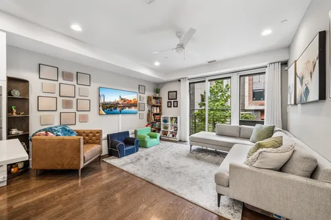 $649,999 | 1010 South 17th Street, Unit B, Philadelphia, PA 19146