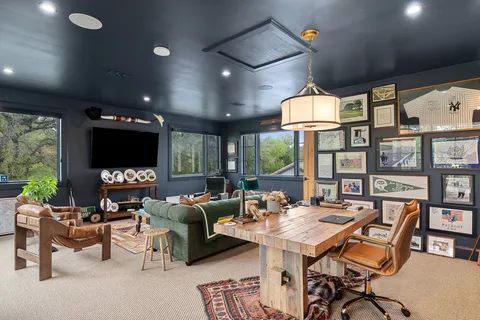 $3,900,000 | 28 Club Estates Parkway, Austin, TX 78738