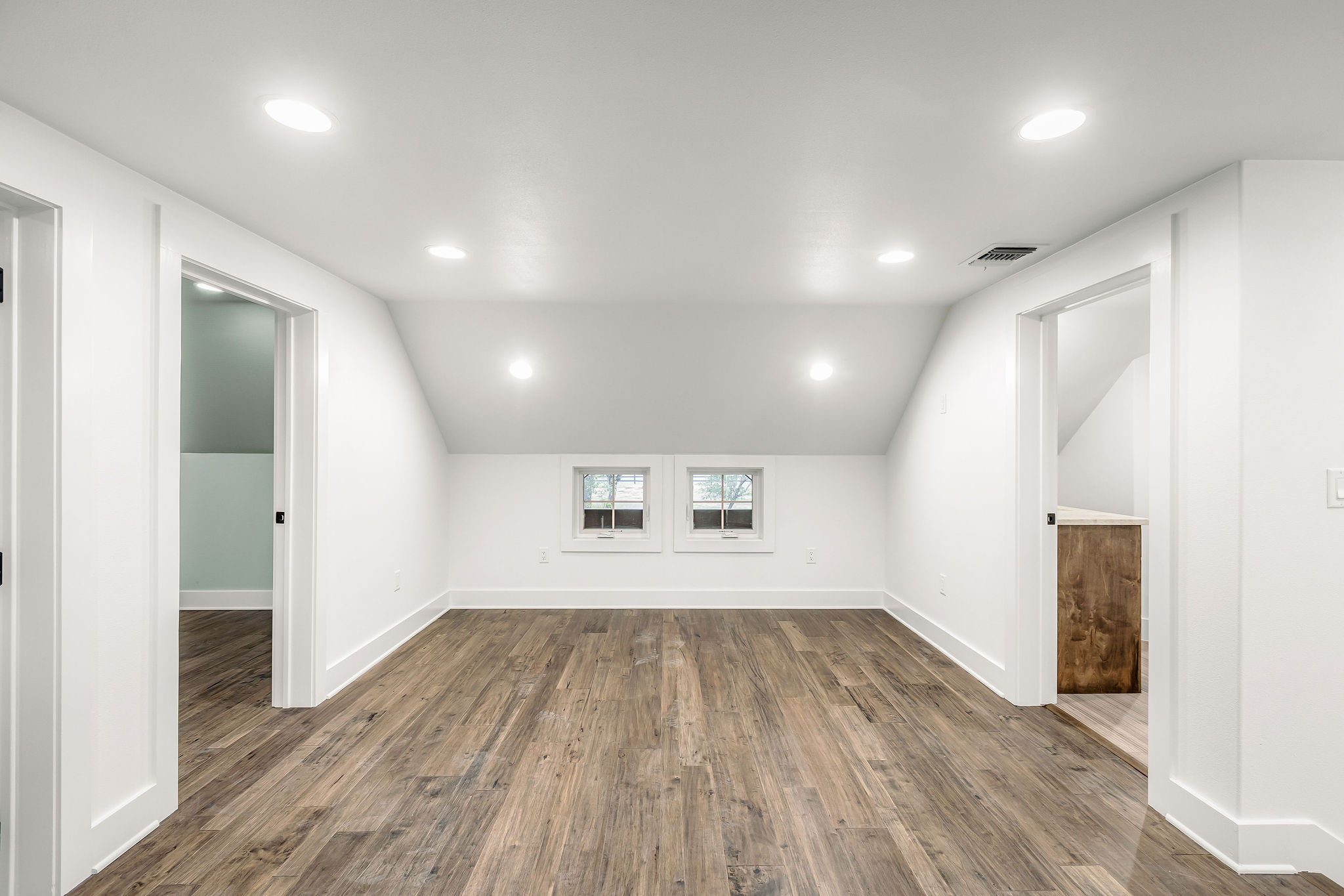 812 Jennings Branch Georgetown, TX 78633 - Photo 76 of 100 an empty room with wooden floor and windows