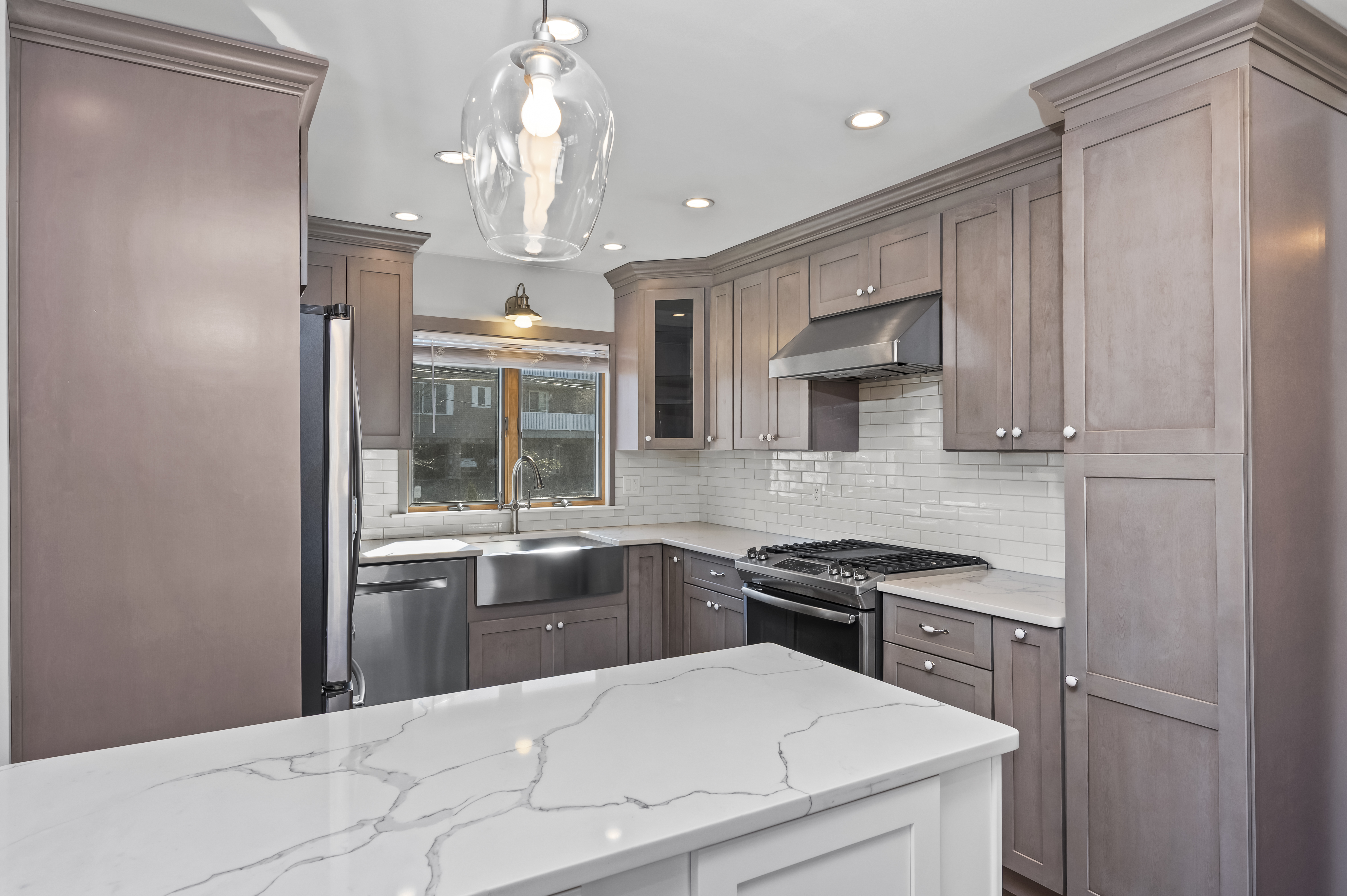 4665 Amboy Road Staten Island, NY 10312 - Photo 11 of 33 Gallery Image 11