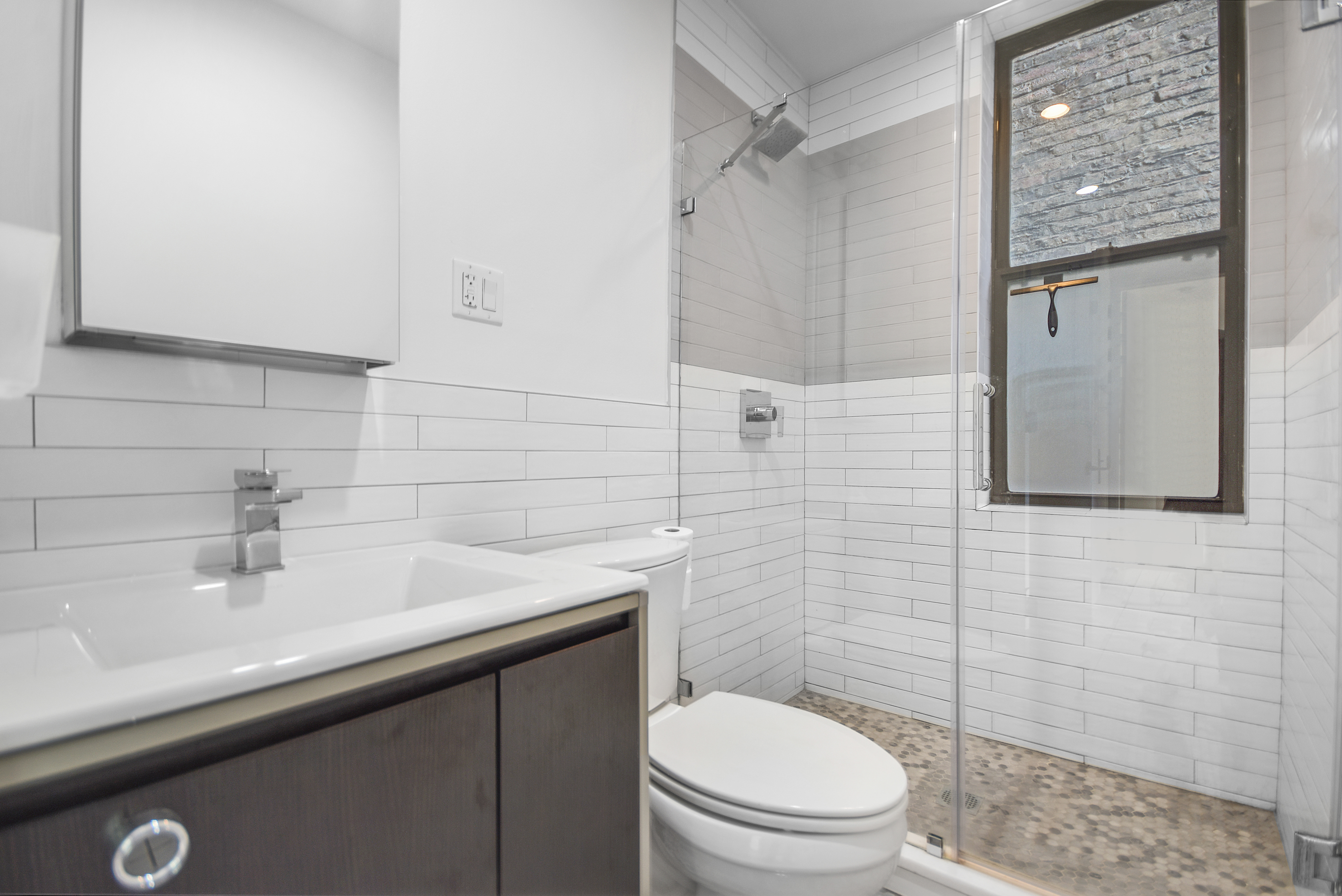 403 East 69th Street, Unit 2D Manhattan, NY 10021 - Photo 5 of 5