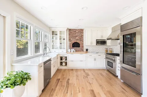 $5,950,000 | 89 Cobb Road, Water Mill, NY 11976