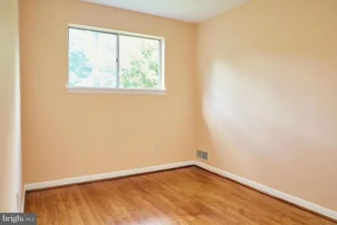 $3,800 | 5719 6th Street North, Arlington, VA 22205
