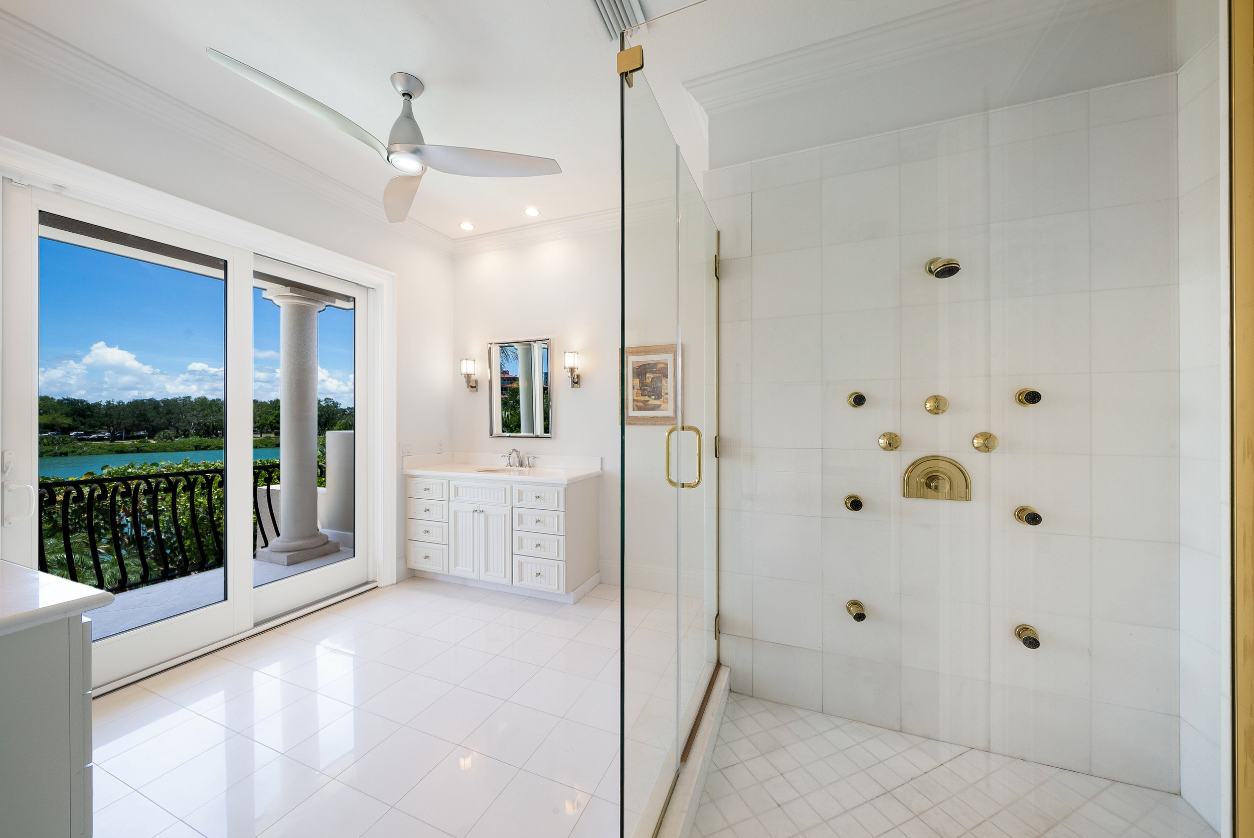 65 Lighthouse Point Drive Longboat Key, FL 34228 - Photo 31 of 57