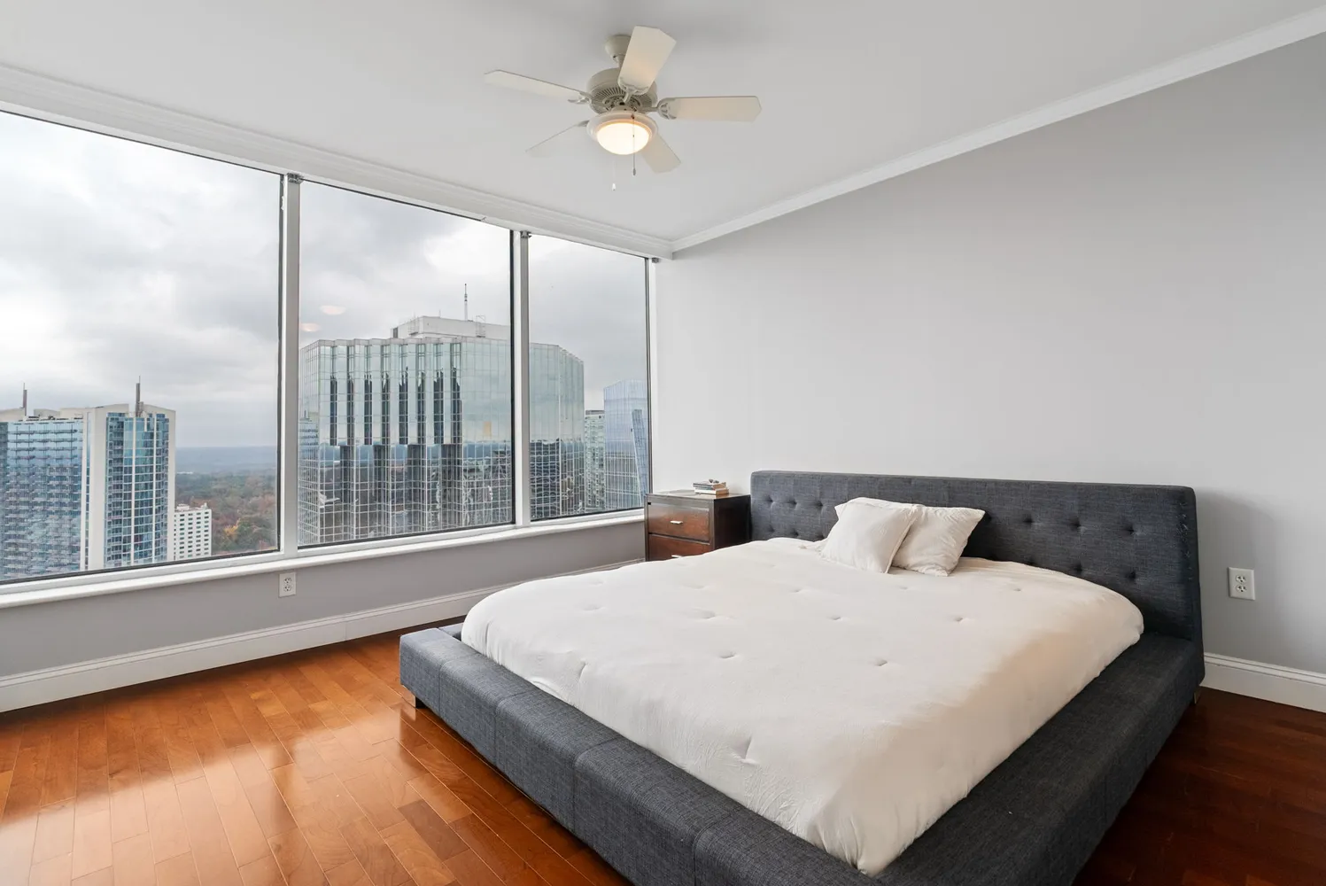 $495,000 | 3338 Peachtree Street Northeast, Unit 3406, Atlanta, GA 30305